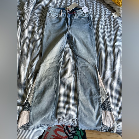 Driftwood x Free People Farrah Patchwork Flare Jeans Sz 27 NWT Bandana Fabric - Picture 2 of 15